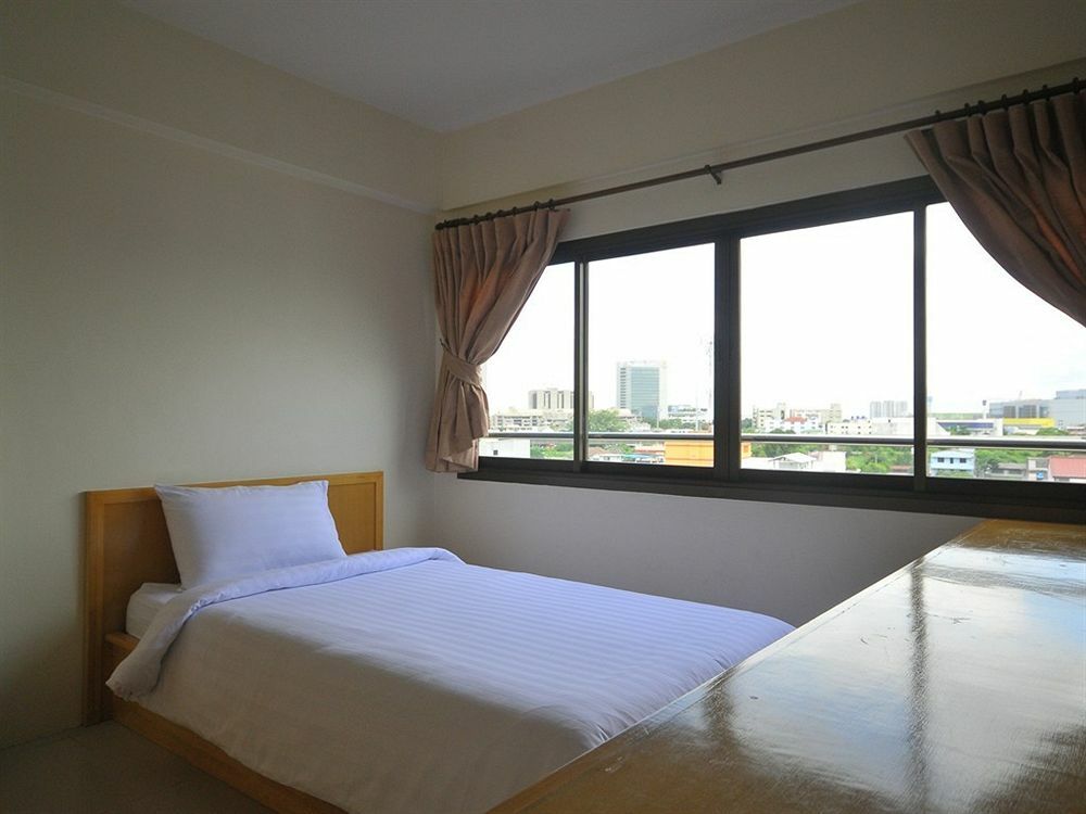 P Park Residence Charansanitwong Bangkok Exterior photo